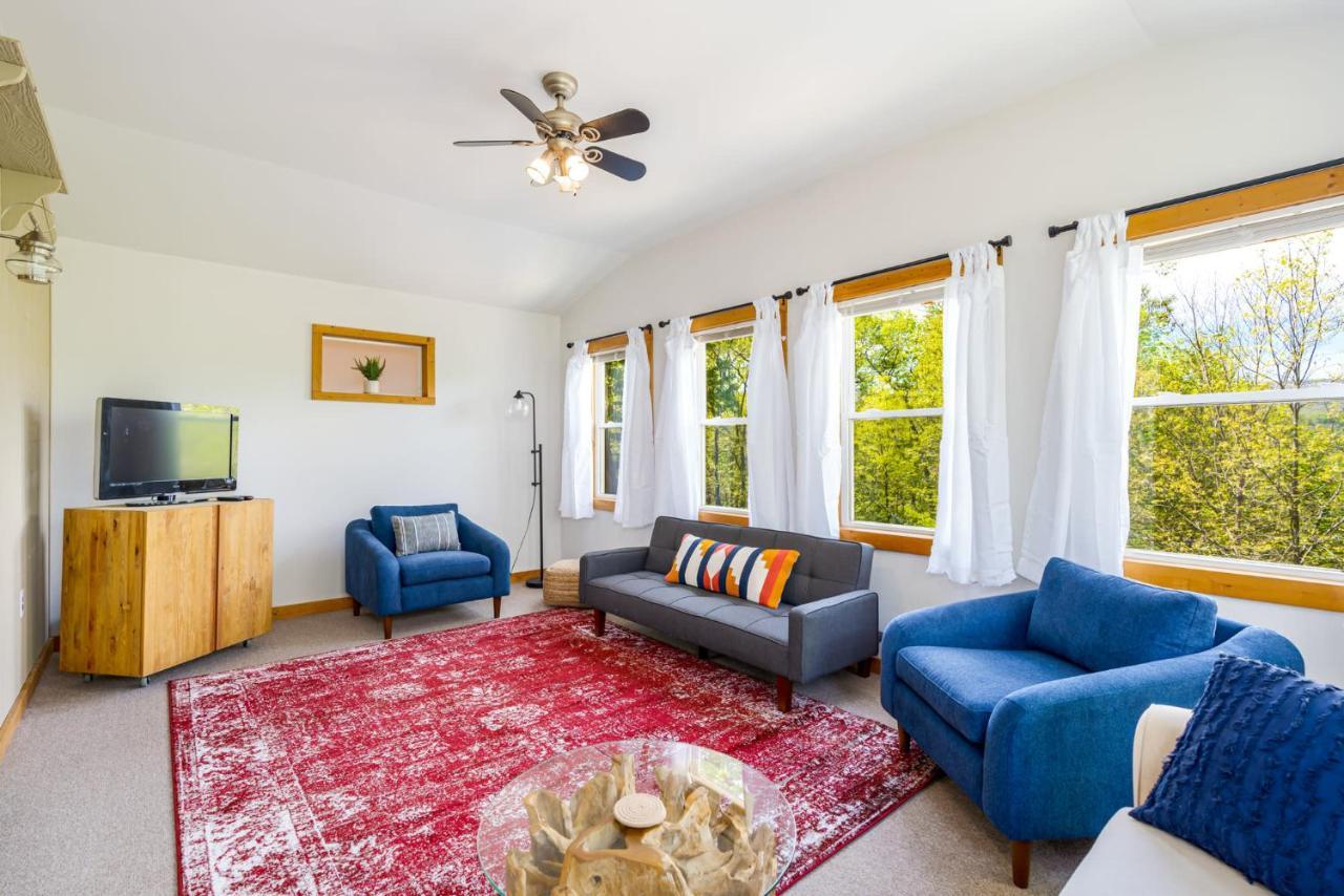 River Access Cabin With Hot Tub, Fire Pit, & Wifi! Morton Grove Экстерьер фото