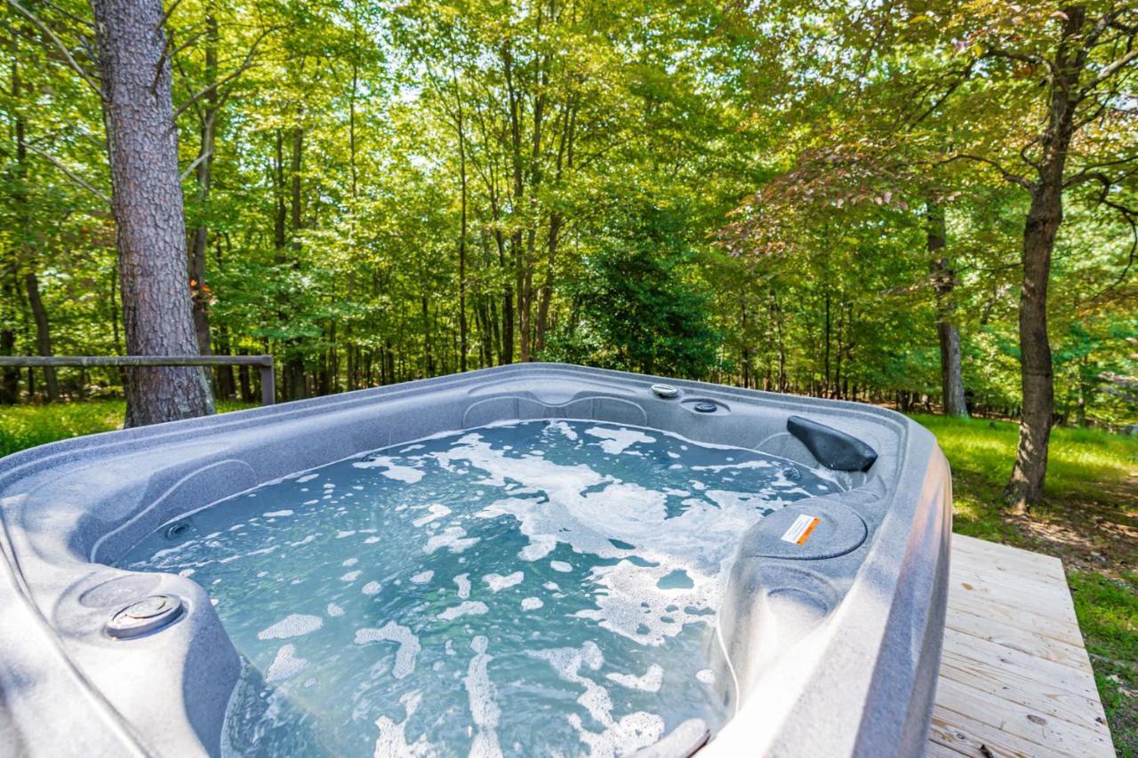 River Access Cabin With Hot Tub, Fire Pit, & Wifi! Morton Grove Экстерьер фото
