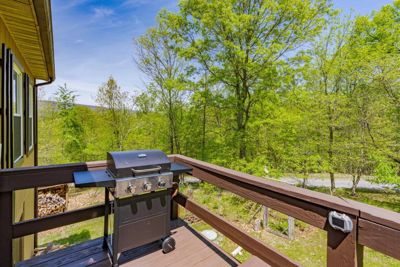River Access Cabin With Hot Tub, Fire Pit, & Wifi! Morton Grove Экстерьер фото